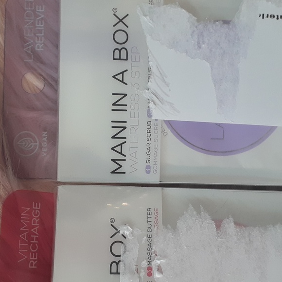 New Listing!! Brand New VOESH MANI IN A BOX PROFESSIONAL MANI KIT- 2 CT - Picture 2 of 3
